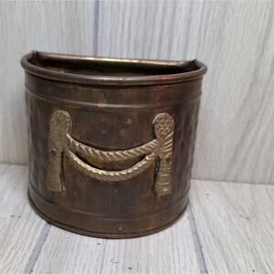 Vtg Hammered Brass Wall Pocket Planter Rope Front Detail Small Made In India